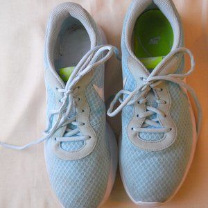 Nike Women's Tanjun Glacier Blue White Swoosh, 10
